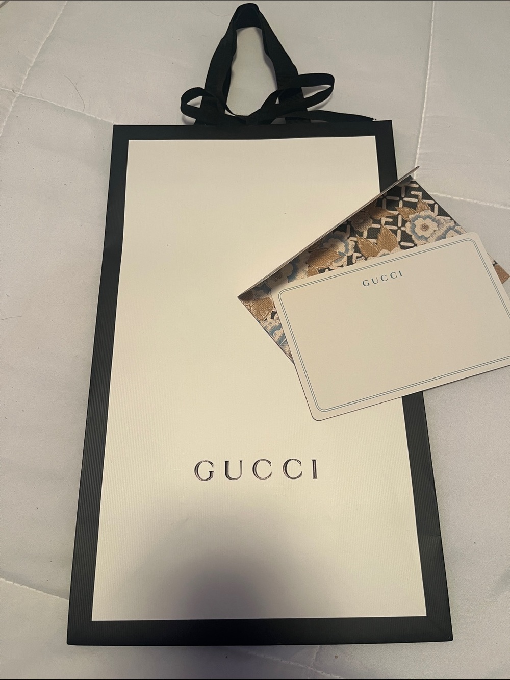 Gucci Shopping Bag and Gucci Card & Envelope 9.25 x 15